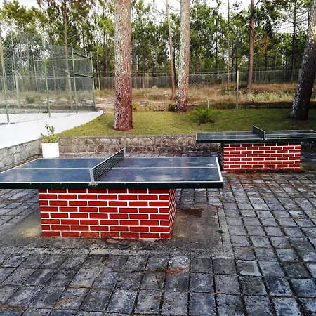 ホテル Orbitur Valado Bungalows Caravan Park ナザレ